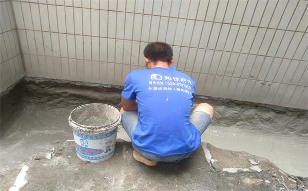 06473.jpg 屋面防水補(bǔ)漏做法.jpg