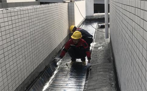 96886.jpg 屋面防水補(bǔ)漏做法.jpg